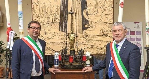 Celebrazioni di Santa Caterina a Siena, il Sindaco D’Alberto offre l’olio per la lampada votiva in rappresentanza del Comune di Teramo