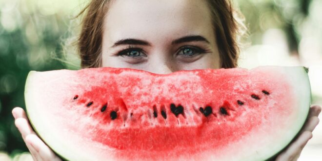 Fruit marketing: come i brand puntano sui profumi e colori della frutta